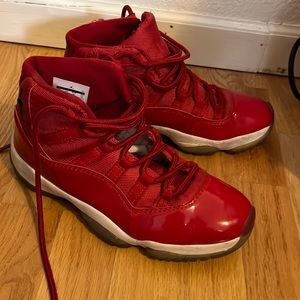 Retro Red Jordan 11s Size 7 Women’s